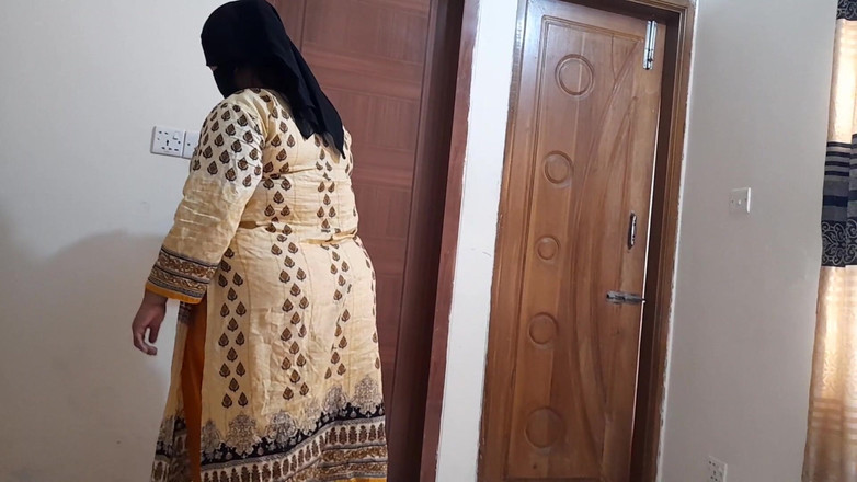 Aria Mia: Menantu meninggalkan ibu mertua dengan ganas - pantat besar ngentot luar...