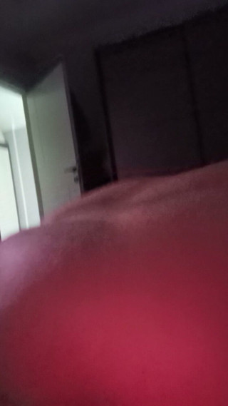 Esmer Tarcin: He Me Hard in My Bed