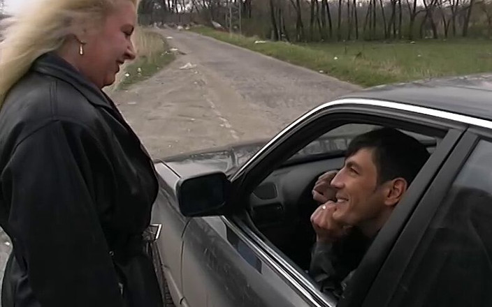 Tabu Film: 당신은 언제든지 물어볼 수 있습니다: 잠시 당신의 입에 뿜어도 될까요?