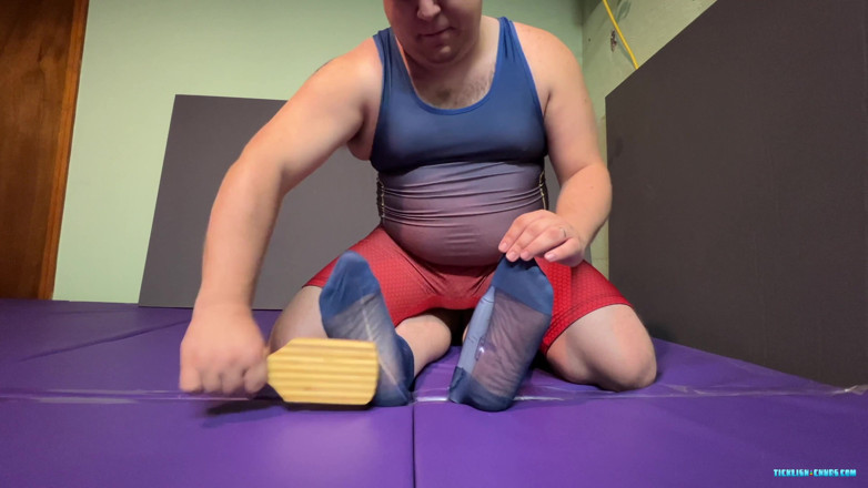Ticklish Chubs: Matt kittlar fnissaren