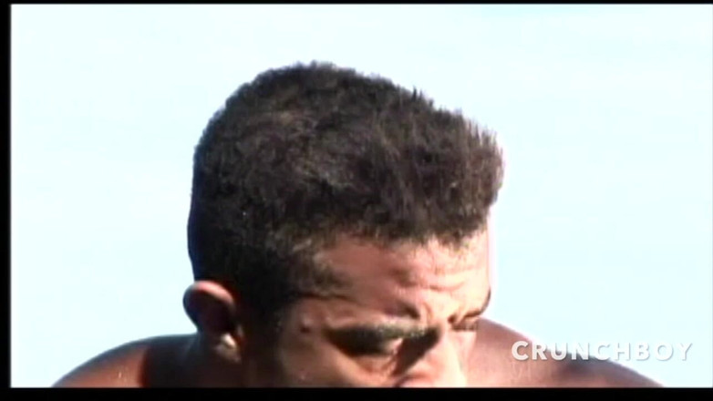 Gaybareback: Rencana bagus untuk tiga orang di pantai di depan umum