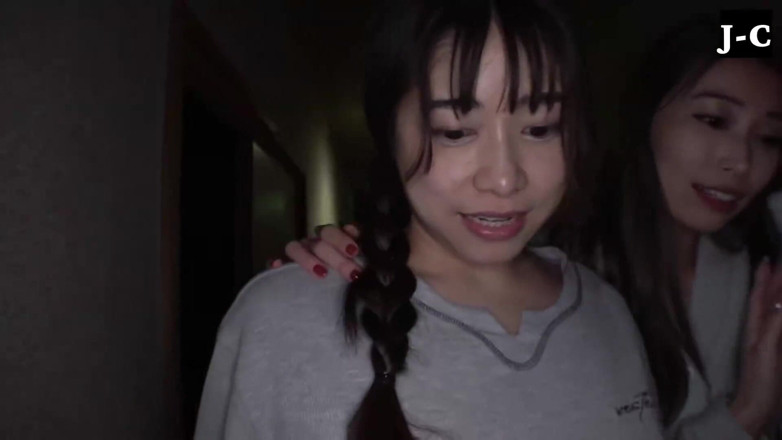 J-Cams: Two Women Share a Daring Date of Wet Kisses and...