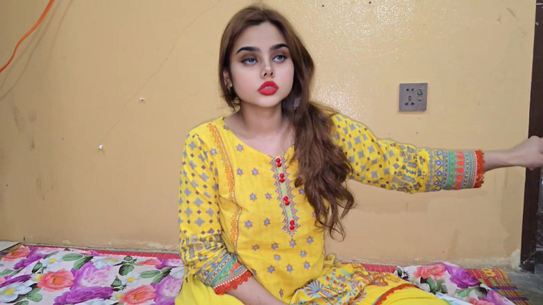 Sairaxsaim: ( Pakistan ) Ibu Tiri Yang Cantik Berseronok Dengan Tiri Tengah...