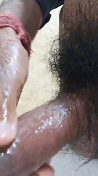 Fată indiană desi din sat futută în amintirea masturbării