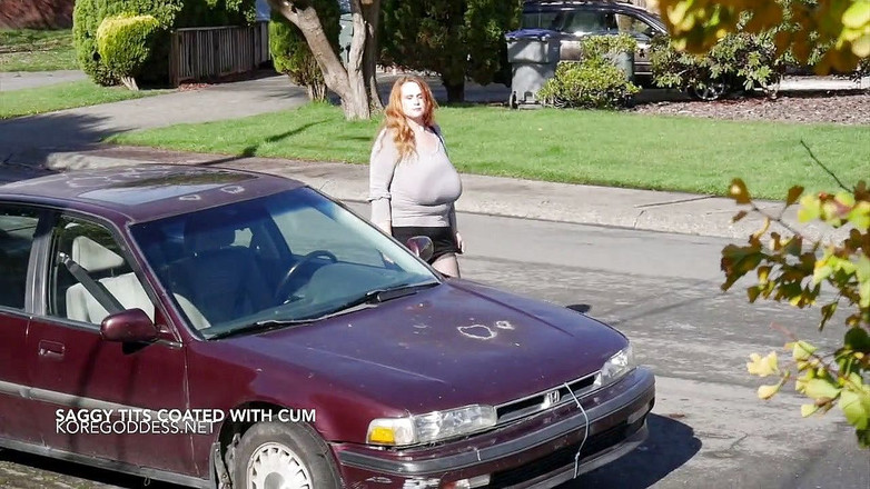 Kore Goddess: 精液でコーティングされた大きな垂れ下がったおっぱい