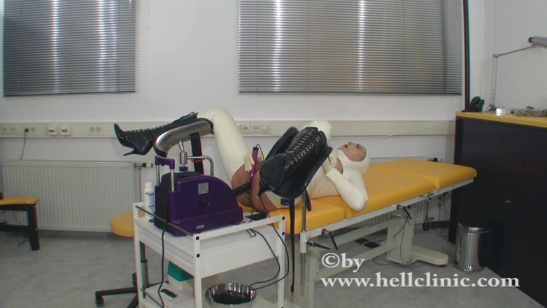 Rubber & Clinic Studio - 1ATOYS: Nasse, geile squirting-orgasmen