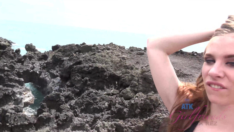 ATK Fans (Girlfriends): Virtueller urlaub Hawaii mit Anya Olsen 1/11