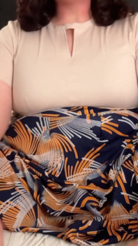 变性人女友在约会前准备好了