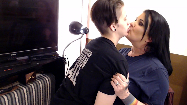 Abby Anna: sachche premi junooni lesbiyan chunban
