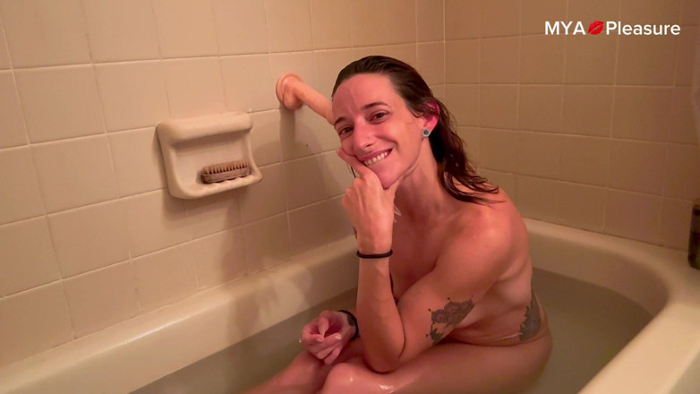MYA Pleasure: Vasca da bagno JOI