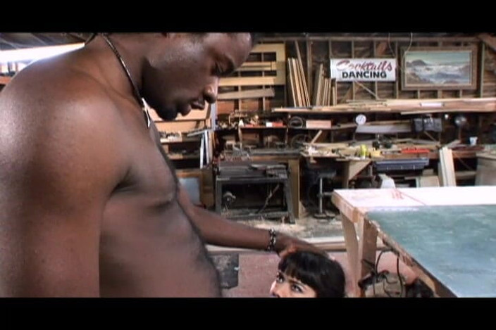 Black Desires: ラティーナ・ダナ・ヴェスポリは彼女のお尻に黒いディックを愛しています ダナ・ヴェスポリ、ネイサン・スレット - Perv MILFs n Teens