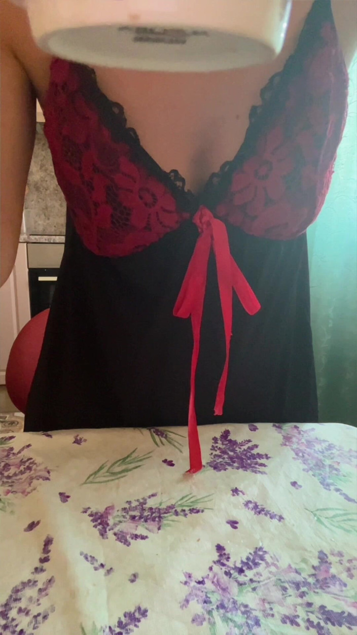 FinDom Goaldigger: Asmr v kuchyni, část 1 limonády