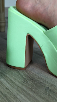 (681) Shoe Collection: Block Heel Mules Showcase - Dame Olga (4k)