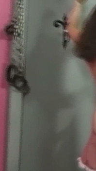 Dövmeli olgun adam esaret altında maskeli orta yaşlı seksi kadın iddia ediyor