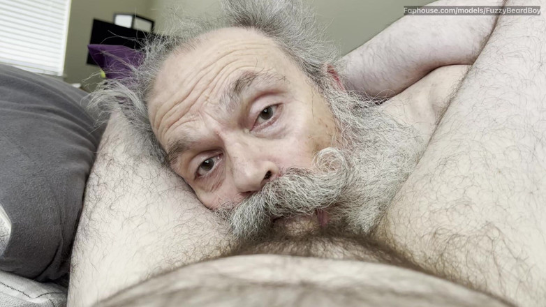 FuzzyBeardBoy: Tyler Preston Sucking Cock