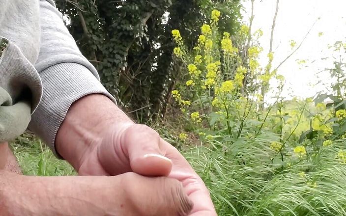 Wetlimit: Outdoor Quick Cum