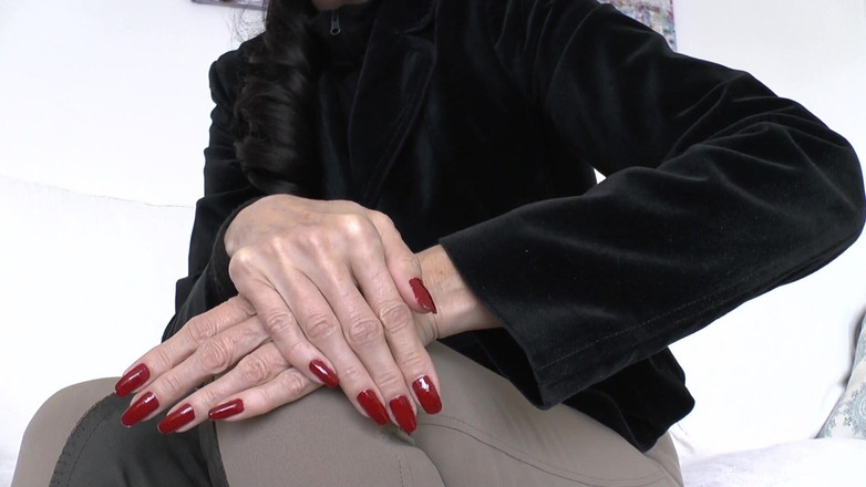 Lady Victoria Valente: Kuku Merah Panjang yang Menarik, Orgasme yang Hancur, Lady Victoria...