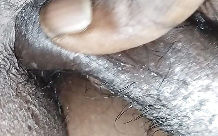 Sexlife: Une tamoule se fait baiser dans le dos