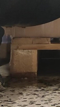 Dirty Slut Pee in Shop Eingepisst