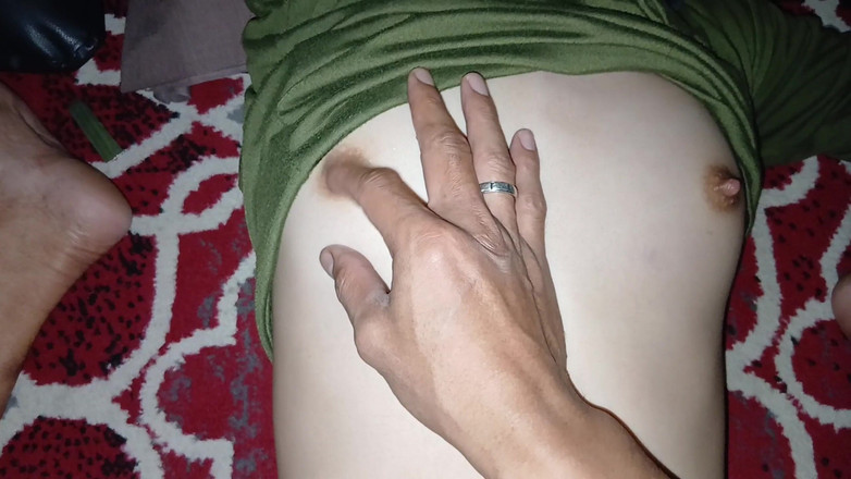 Amazingbeautycum: Bölüm 2 tesettürlü bir sokak tamircisi sikişiyor
