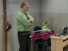 The Spanking Machine: Mesin Spanking Taylor - Cambuk Punggung Telanjang