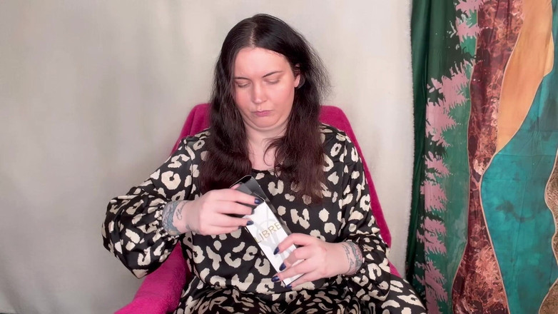 MissFFW: Miss ffw розпаковує свої нові парфуми