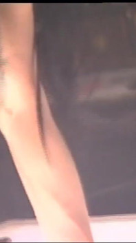 Meravigliosa miLF con tette enormi viene scopata e sborrata in bocca da un mostruoso cazzo nero
