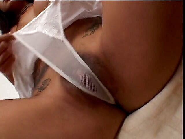 Home Alone and Horny: Dildo solo ho seksi menyetubuhi twat