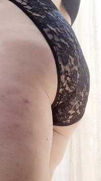 Sekret Przymierzalni: Giantess Miga Jej Ogromny Owłosiony Krzak