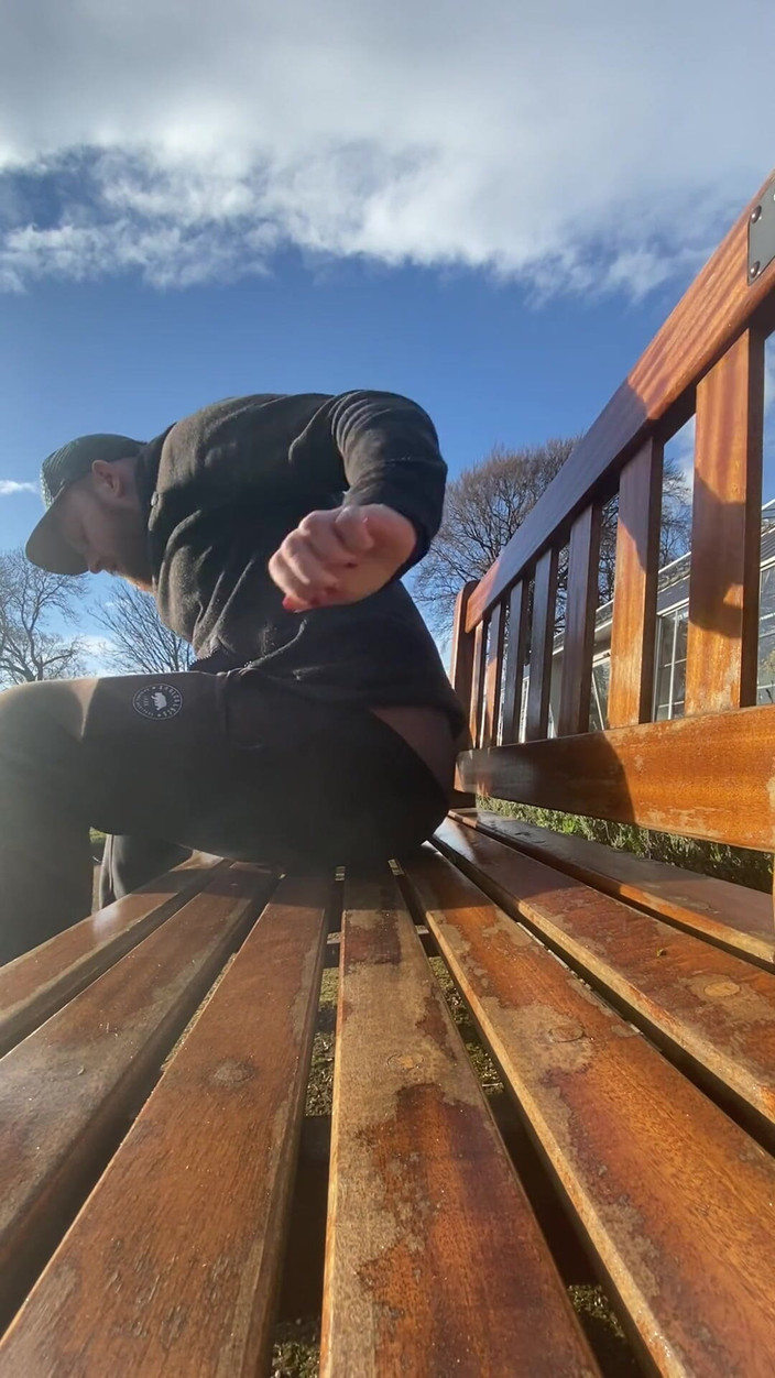 Ava Maxwell: Adoración de pies al aire libre