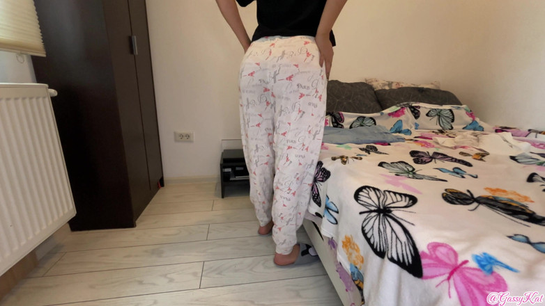 GassyKat: Scoregge dal pigiama ai jeans attillati: grwm puzzolente
