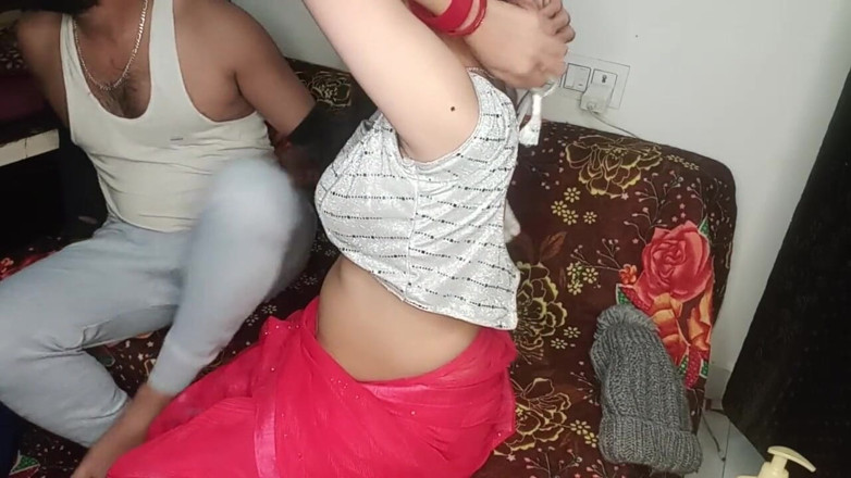 cuteindiancpl21: Горячая индийская жена трахается с другом муженька в доме