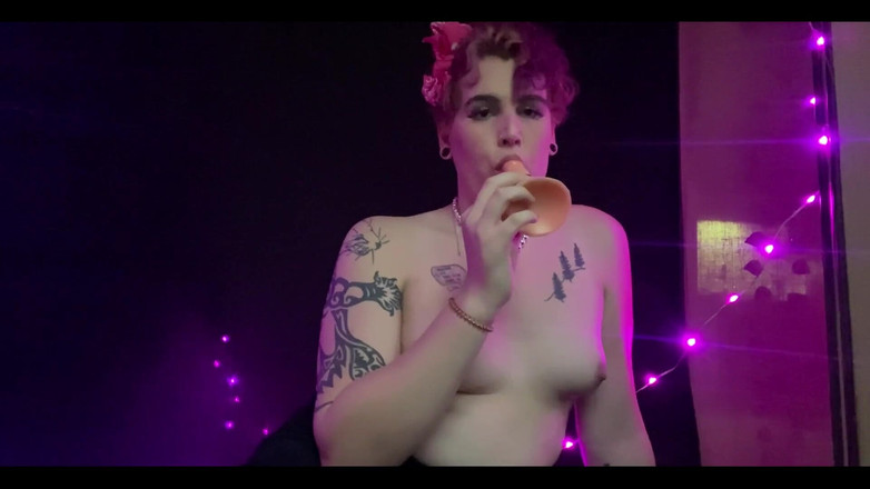 Lil Puddles: Sucking on My Dildo