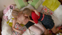 Lesbian Stories: Lesbické anální šukání se straponem