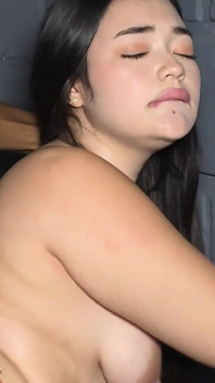 Antonella's Debut: She Confesses That She Is Too Aroused by Giving Oral Sex