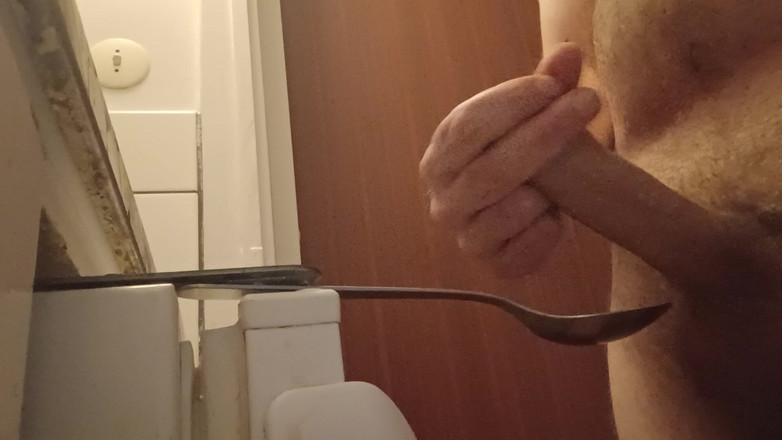 Ed Eden: Stříkání na lžíci