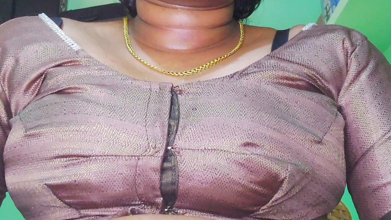 Desi Mohini: Indiancă bhabhi excitată se întâlnește cu noul vecin