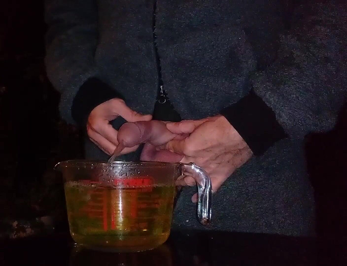 Rockardglans: Komşular için çorap giyen litre sidik - rockard daddy