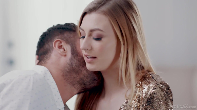 Erotica X: La première baise d'une lesbienne sexy avec un homme | Partie 2 -...