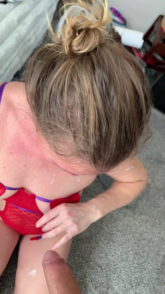 Farmers Wifey: Mama vitregă suge pula fiului vitreg de 18 ani - Încărcare de spermă...