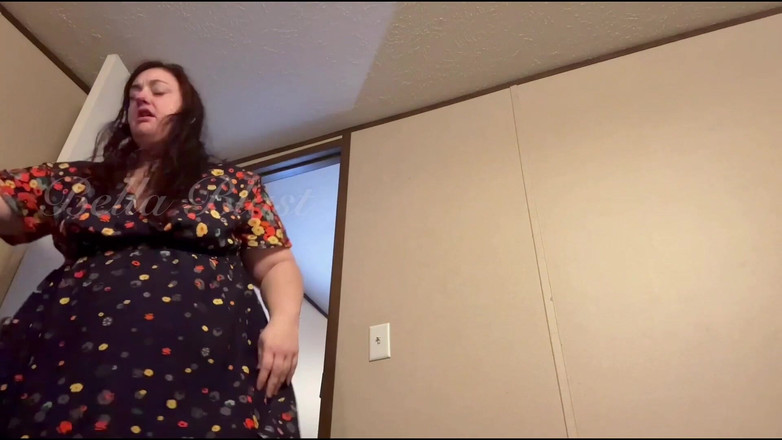 BellaBlast: Samimi pis koku kalbime ve burnuna osuruyor - bella blast