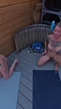 Duplo boquete fica sujo com 2 hot fit girls completo 37 min