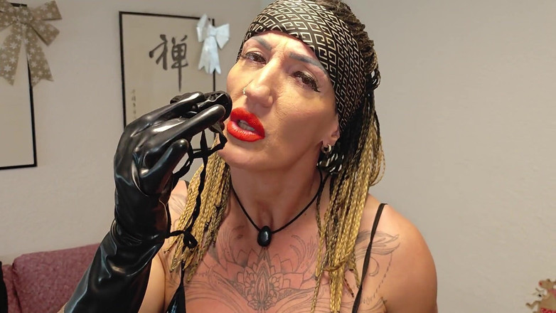 Danaxmuscles: Je suis la plus grosse salope de ma robe en...