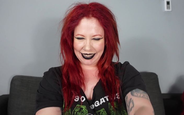 Deanna deadly: Goth nevlastní sestra vás lechtá, aby ses usmál a dala...