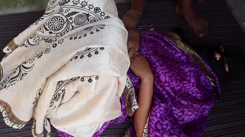 Saloni: Desi Beautiful Girl Tight Pusssy Romantic Sex Videos Village 18 Year...