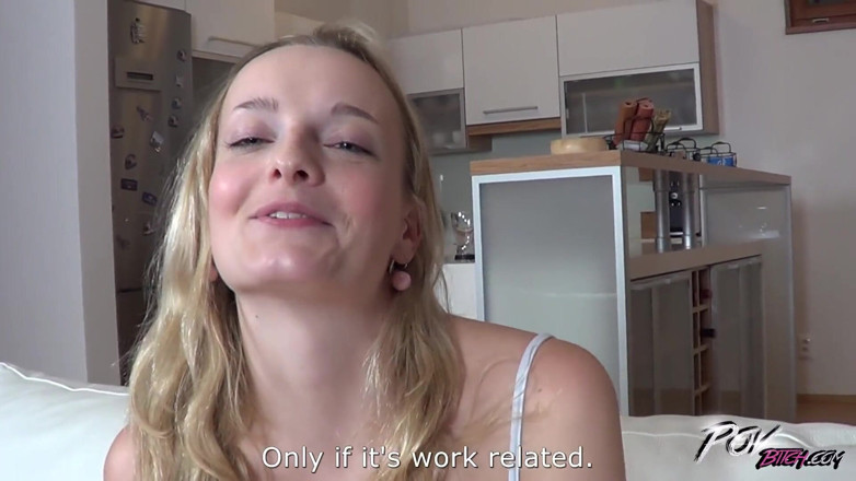 POV Bitch: La troia bionda è venuta per un dolce creampie e se...