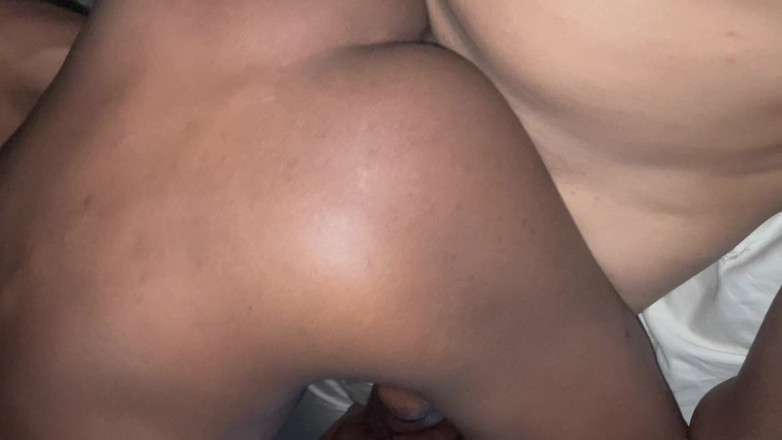 MaxArcane: Twink在拉丁鸡巴上激情不停地骑乘鸡巴