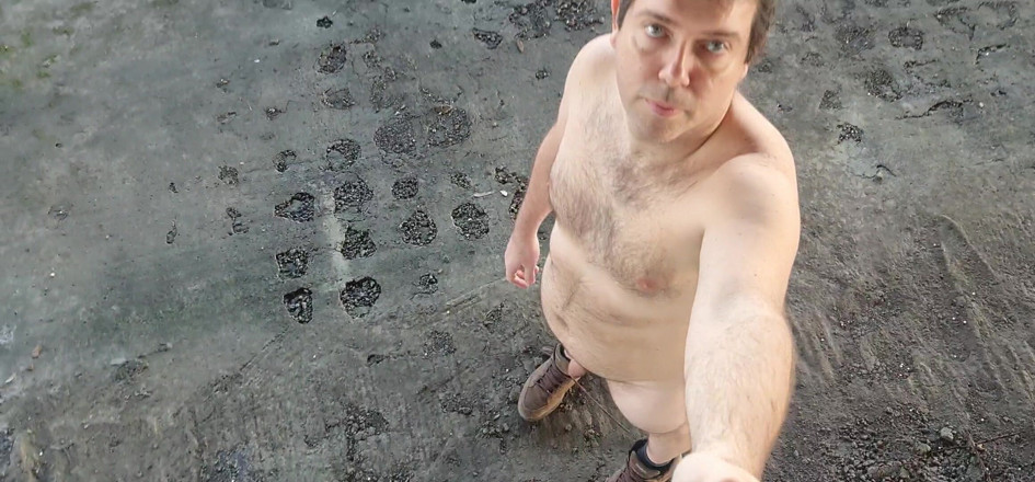 Mirko2589: Walking All Naked Outdoors