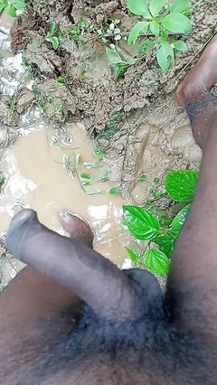 Barish Me Khaton Me Desi Boy Masturbace