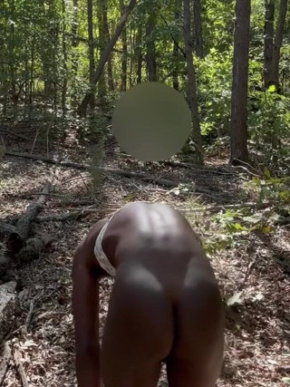 Sissy Taylor: Сіссі Тейлор переодягається на вулиці